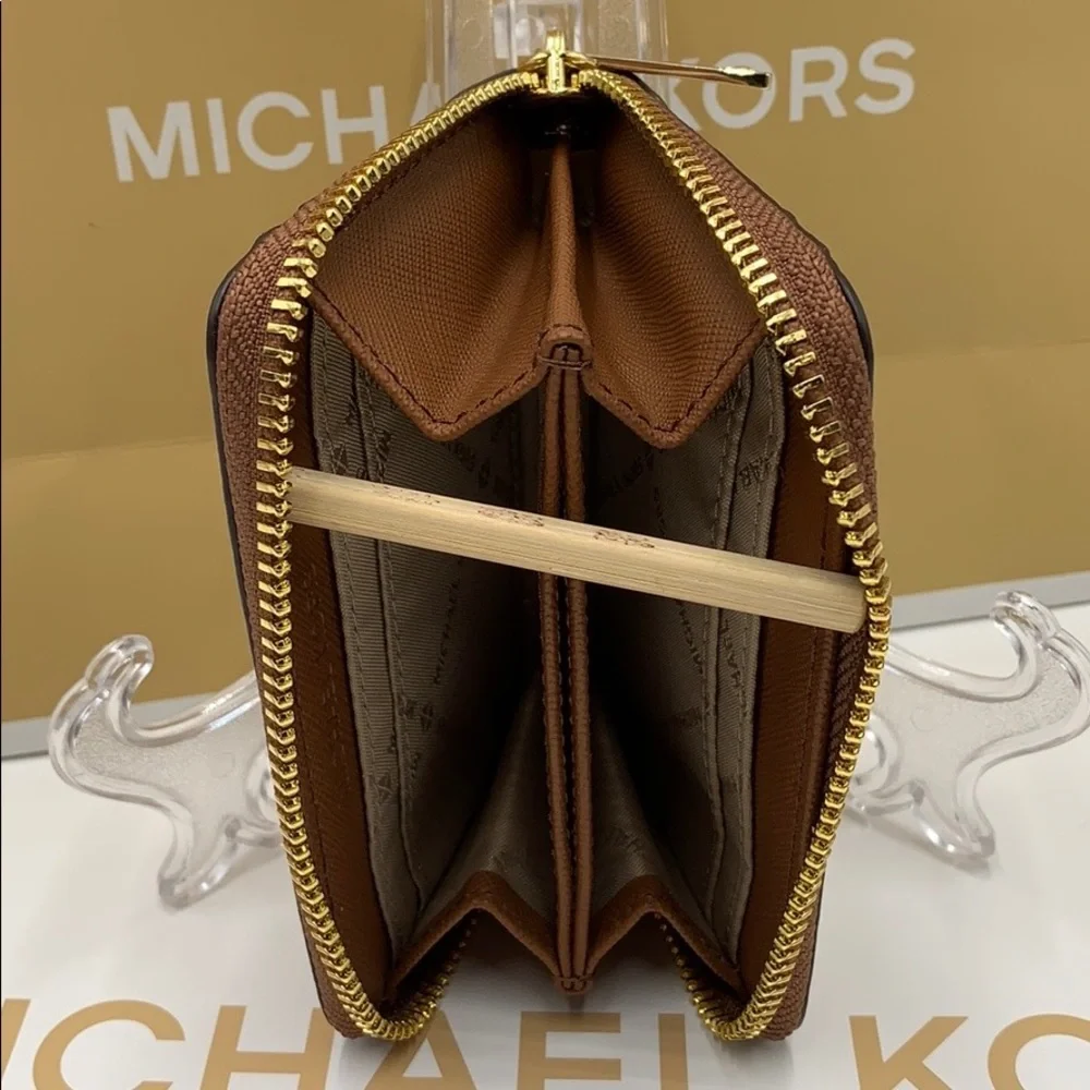 MICHAEL KORS JET SET TRAVEL MD ZA CARD CASE - Picture 10 of 16